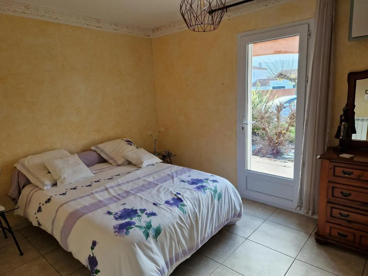 Villa Notre Dame Plain Pied Avec Piscine Privee 8 Personnes La Crau 0*,